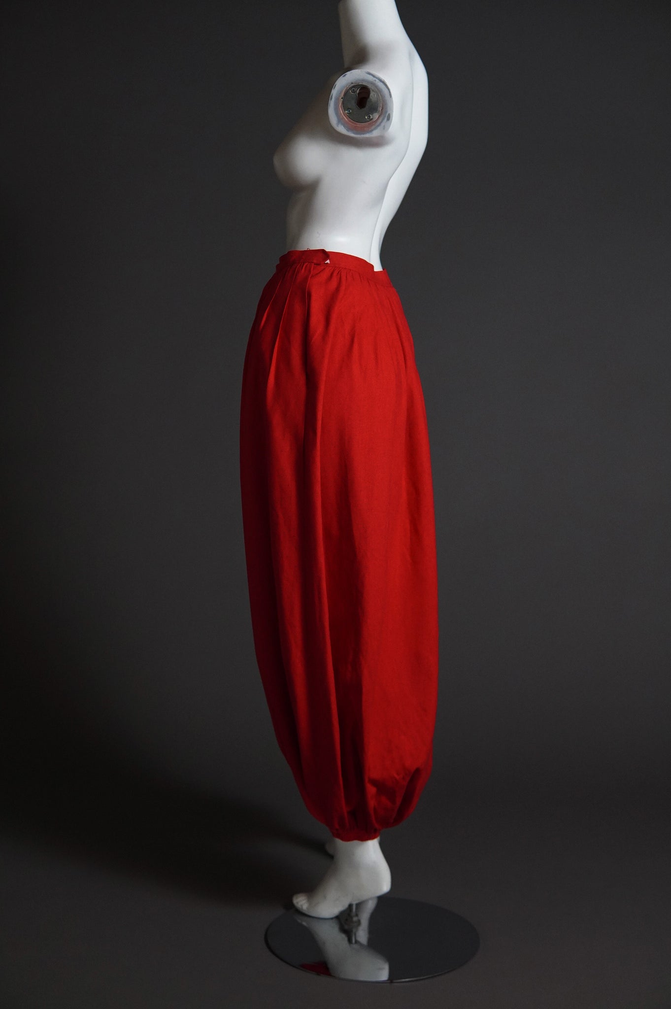 S/S 1980 Yves Saint Laurent Rive Gauche runway red balloon harem pants - M