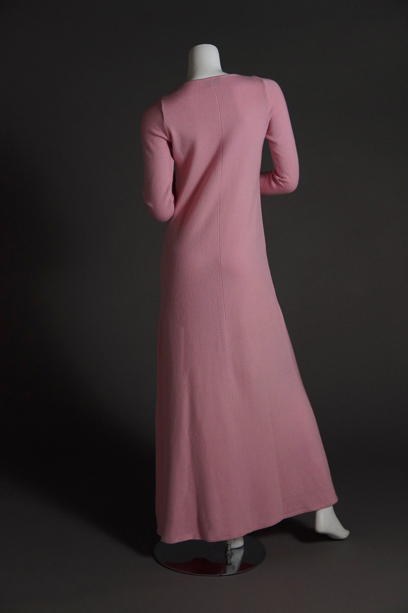 S/S 1973 Halston runway cashmere full-length dress in baby pink - S