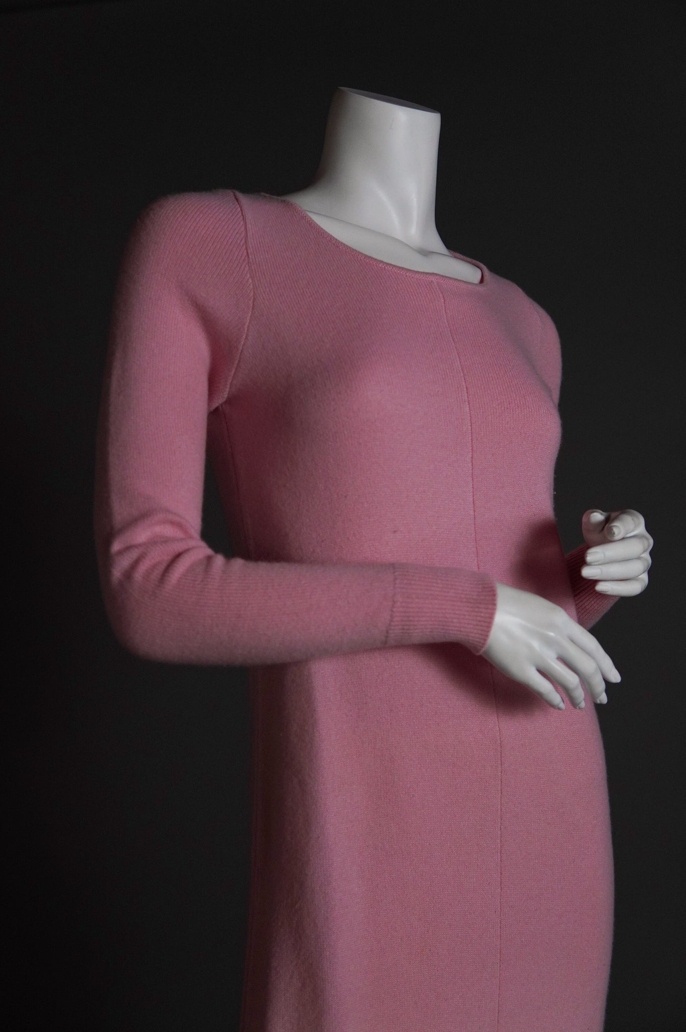 S/S 1973 Halston runway cashmere full-length dress in baby pink - S