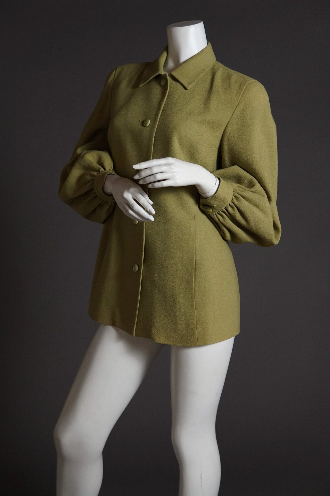 c. 1990 Isaac Mizrahi wool jacket with bishop sleeve in pea green - M/L