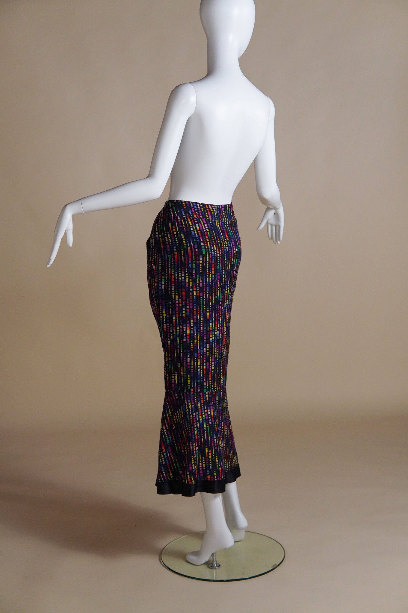 F/W 2001 Chanel by Karl Lagerfeld fluted mermaid wool skirt with multi-colour pattern - S/M