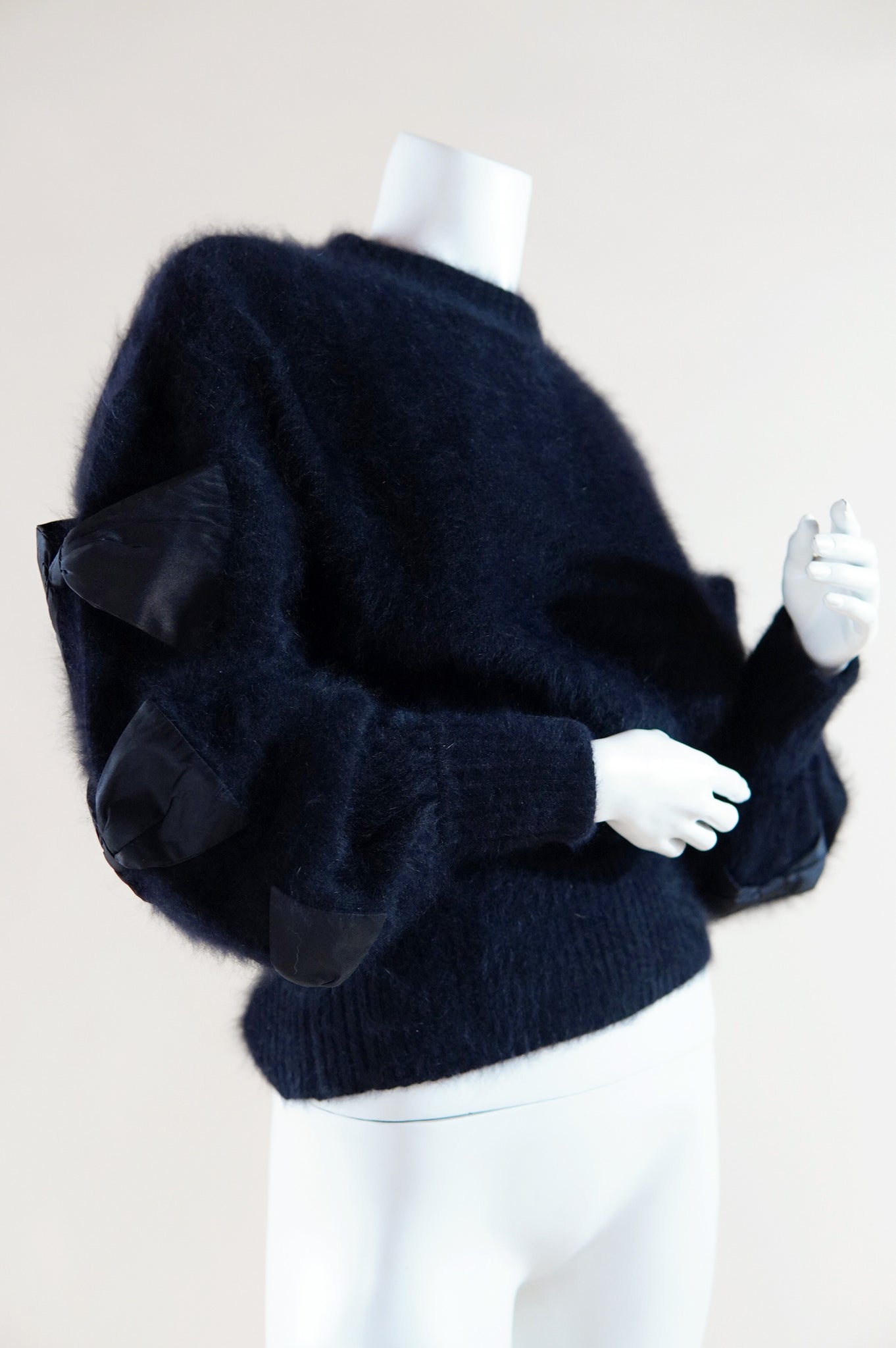 RESERVED 1980s Fendi by Karl Lagerfeld sweater with bows - S/M
