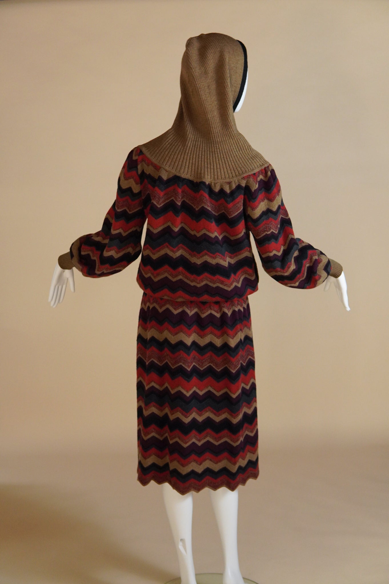 F/W 1977 Yves Saint Laurent Rive Gauche Chinoiserie collection sweater skirt set - M