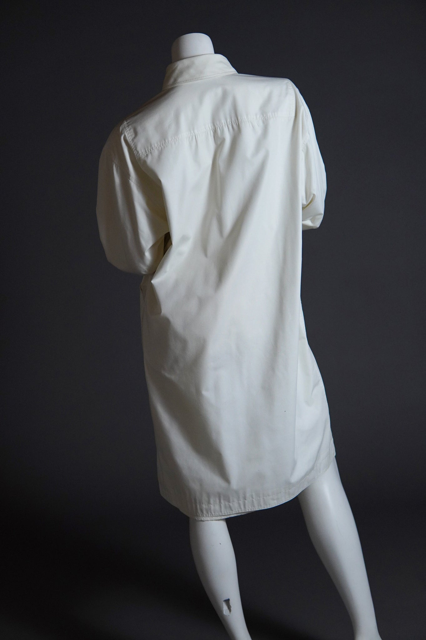 vintage Courrèges retro-futurist white coat with silver accents - S/M