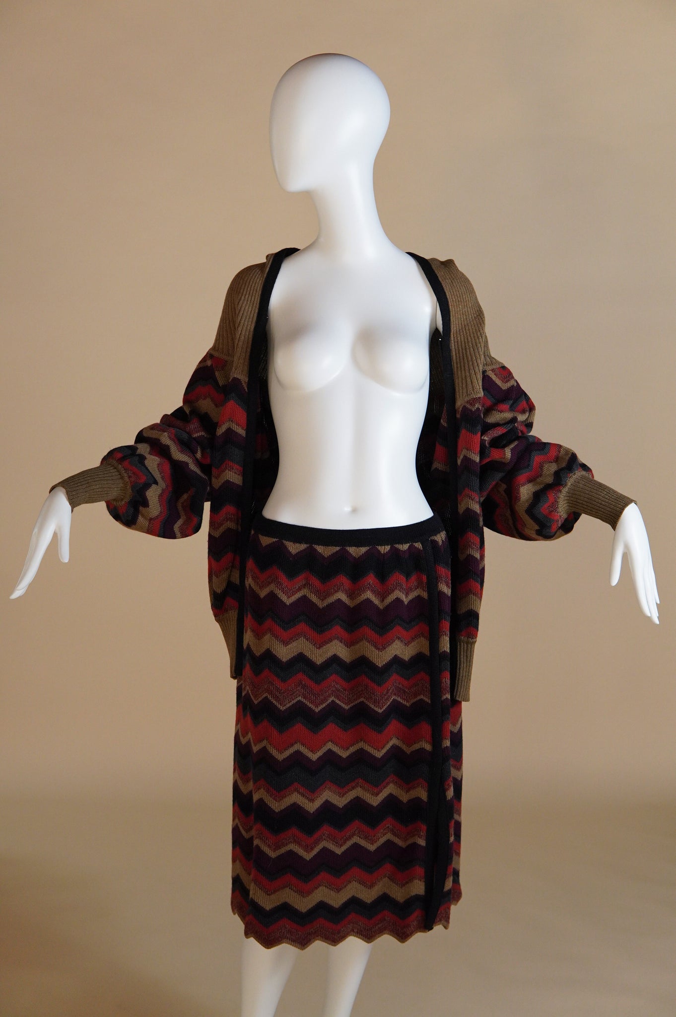 F/W 1977 Yves Saint Laurent Rive Gauche Chinoiserie collection sweater skirt set - M