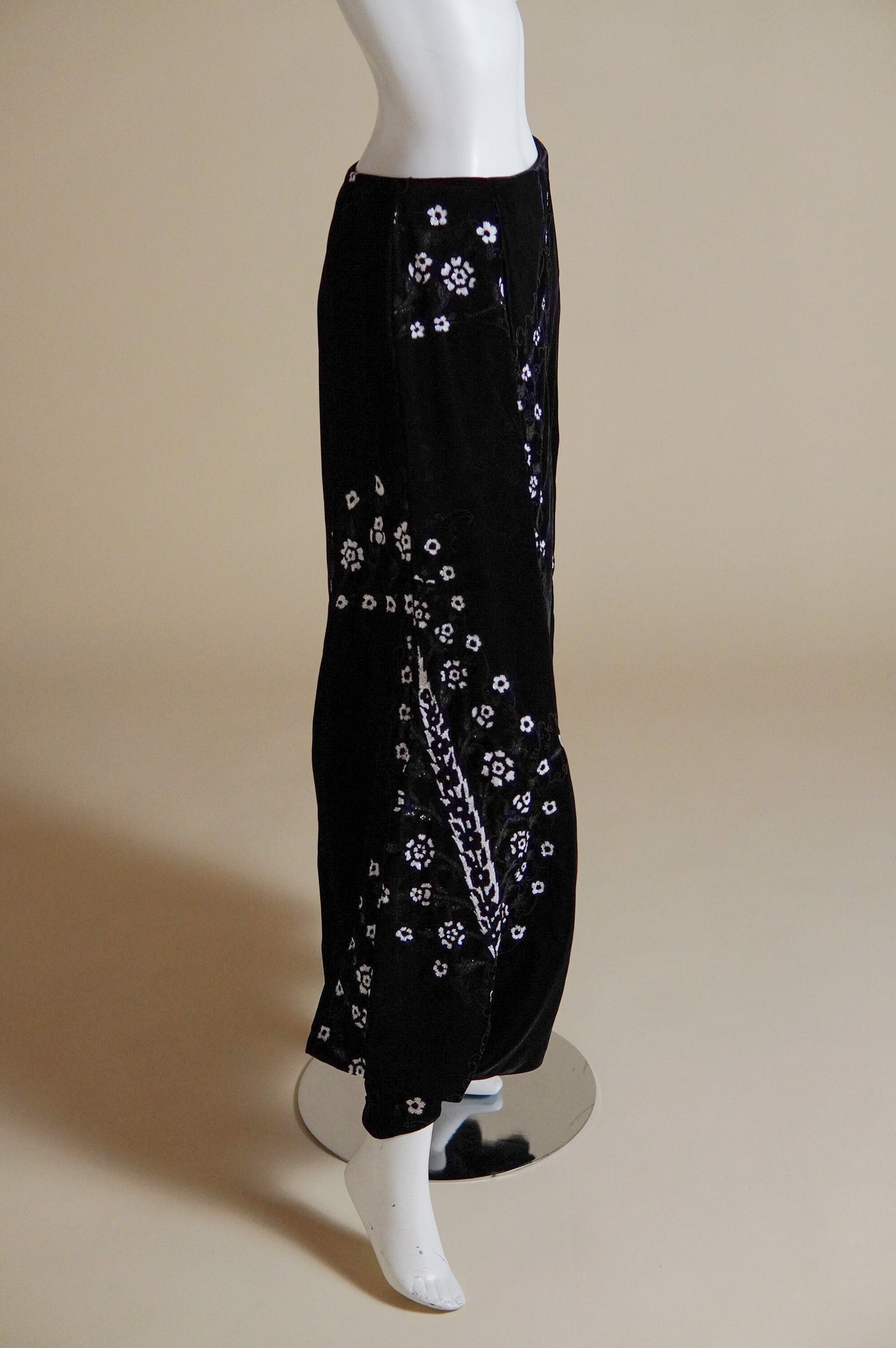 F/W 2002 Giorgio Armani runway velvet skirt/pants hybrid with sequins - S