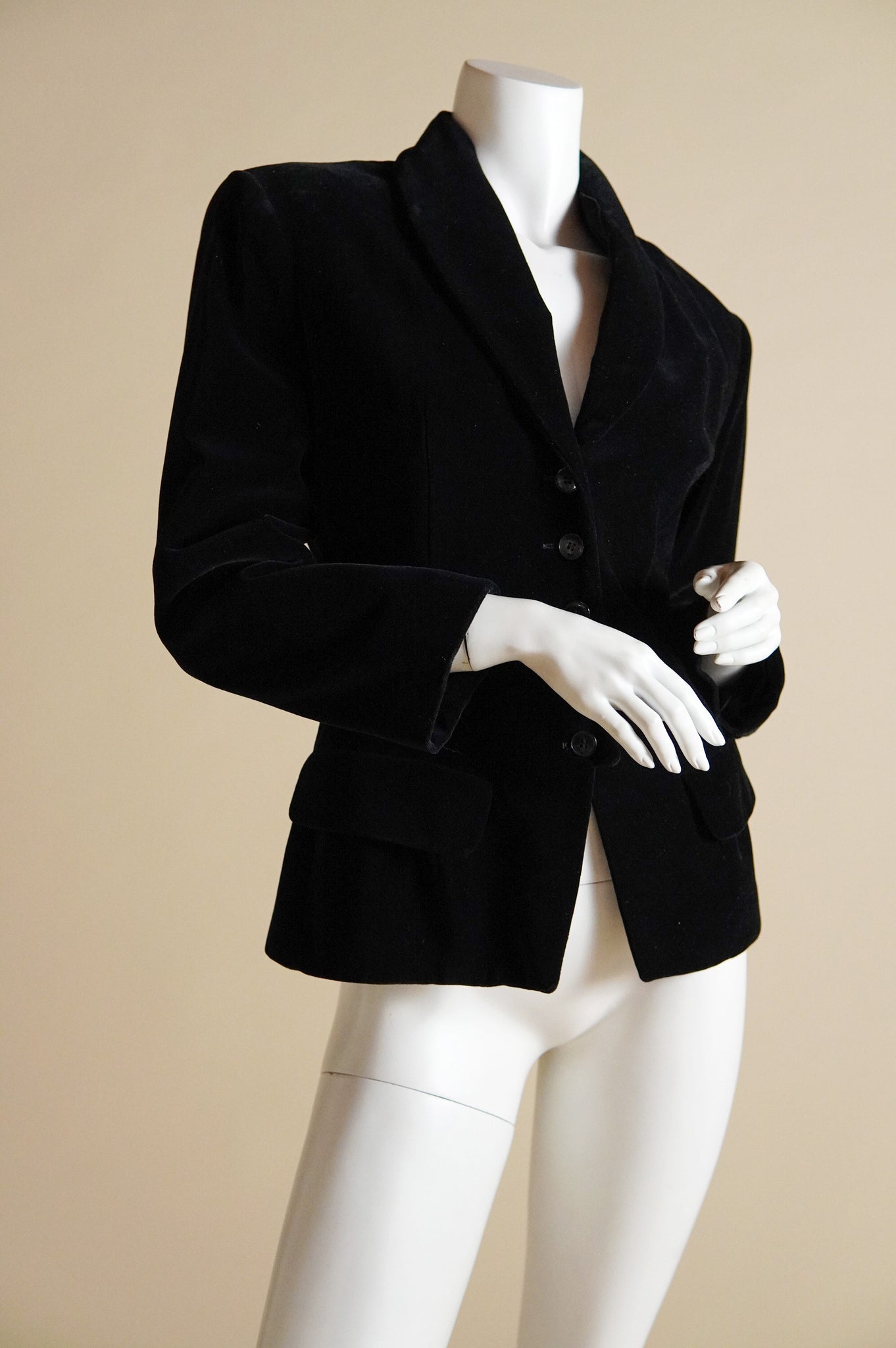 1980s Alaïa black velvet wasp waist jacket - S/M