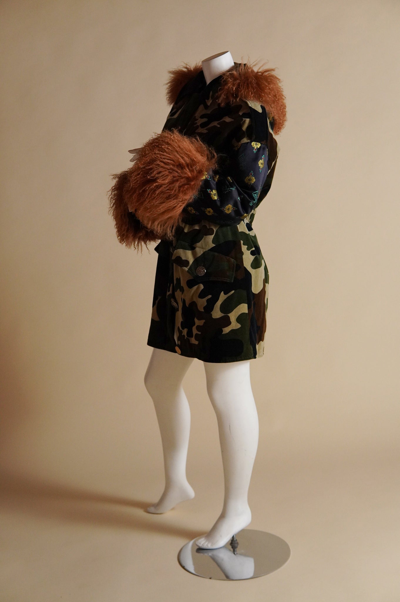 F/W 1994 Complice by Dolce & Gabbana camo coat with brocade sleeves and Mongolian fur trim - M/L/XL