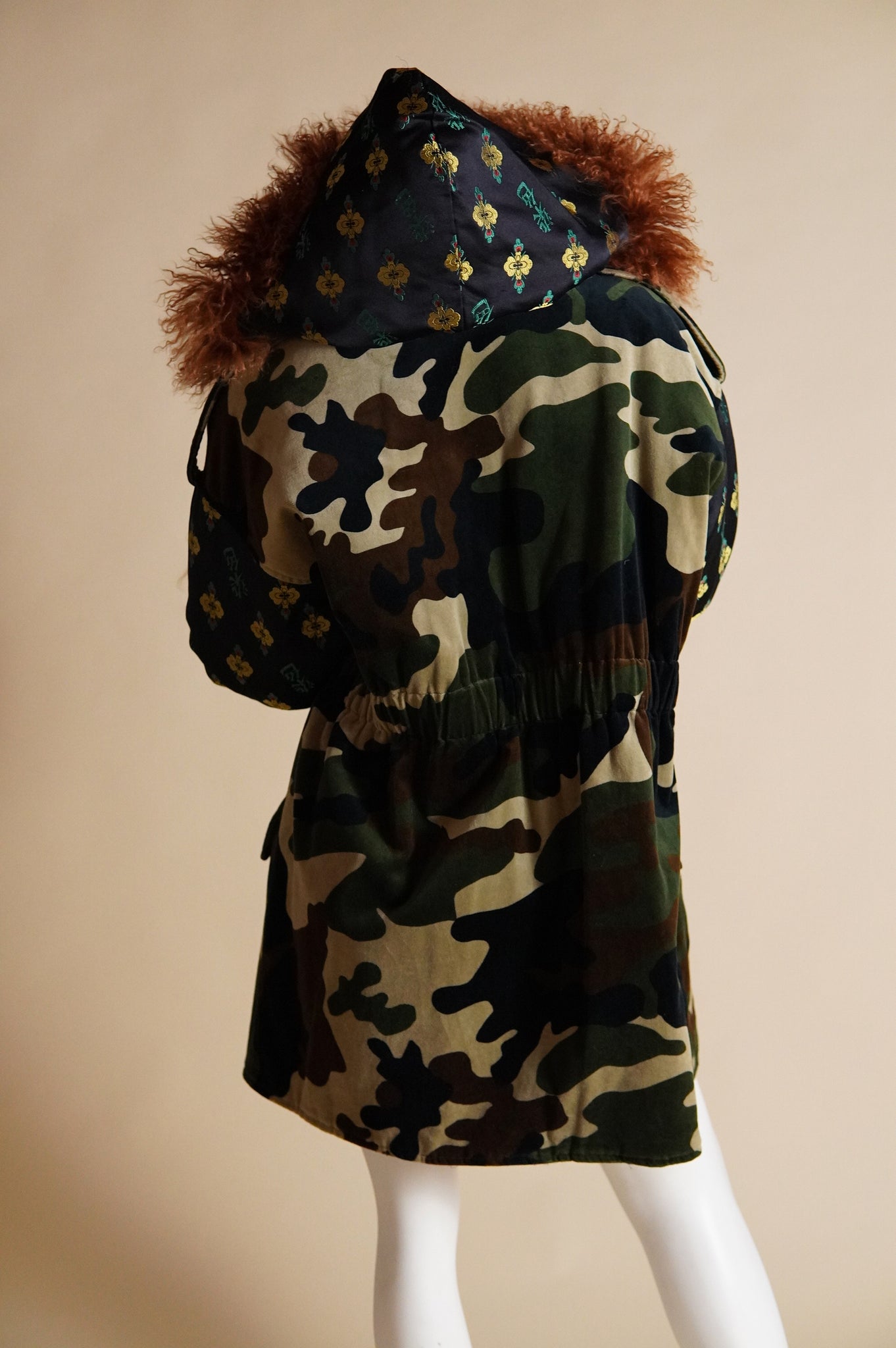 F/W 1994 Complice by Dolce & Gabbana camo coat with brocade sleeves and Mongolian fur trim - M/L/XL