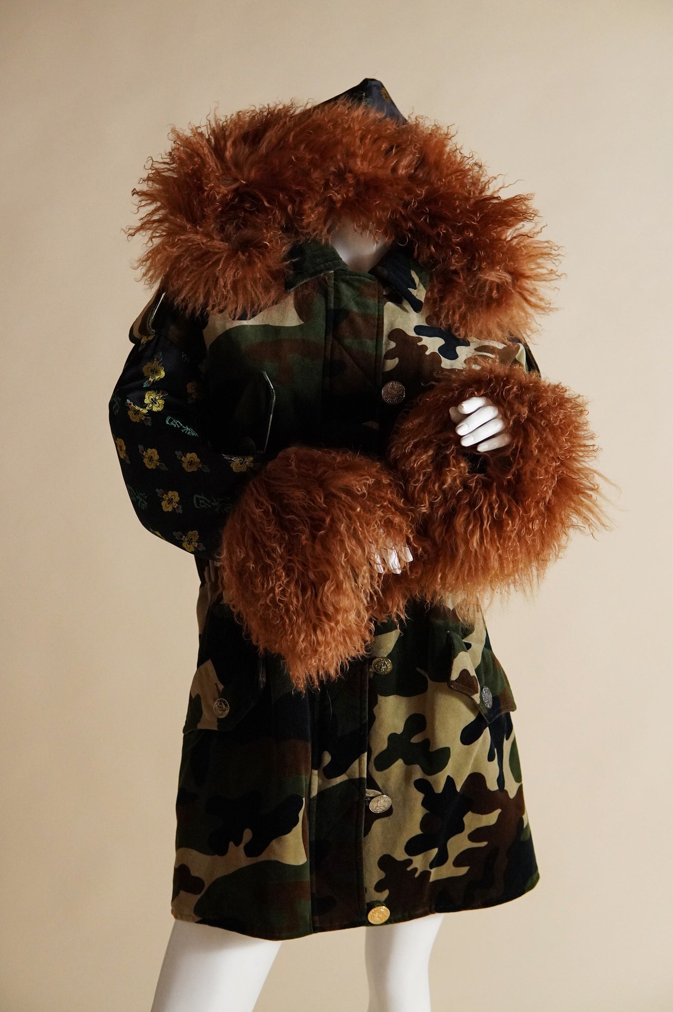 F/W 1994 Complice by Dolce & Gabbana camo coat with brocade sleeves and Mongolian fur trim - M/L/XL