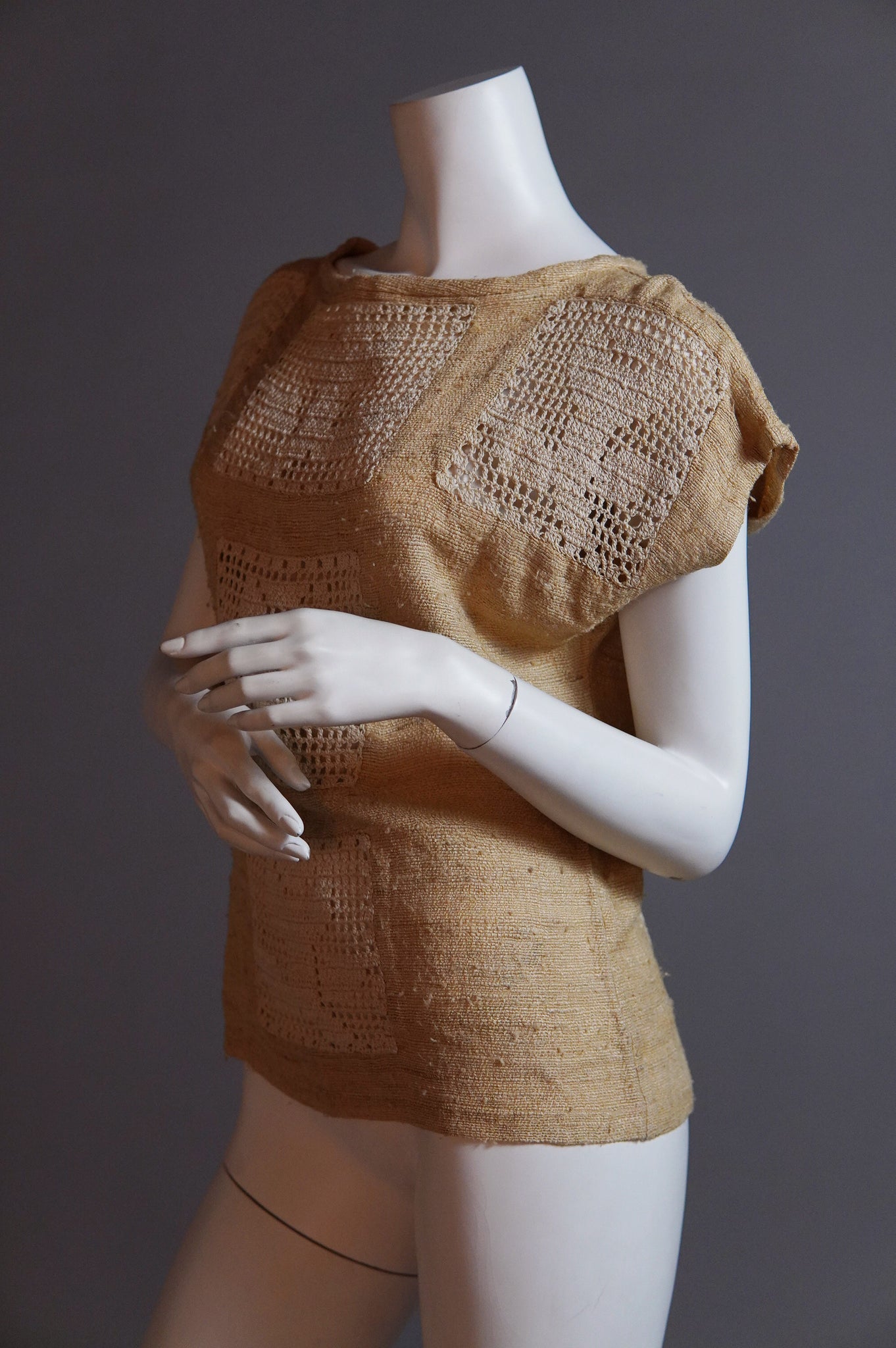 1970s top with open crochet squares - S/M