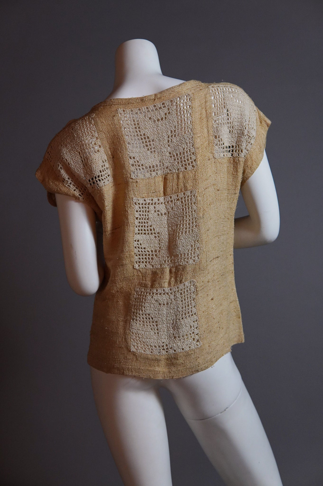 1970s top with open crochet squares - S/M