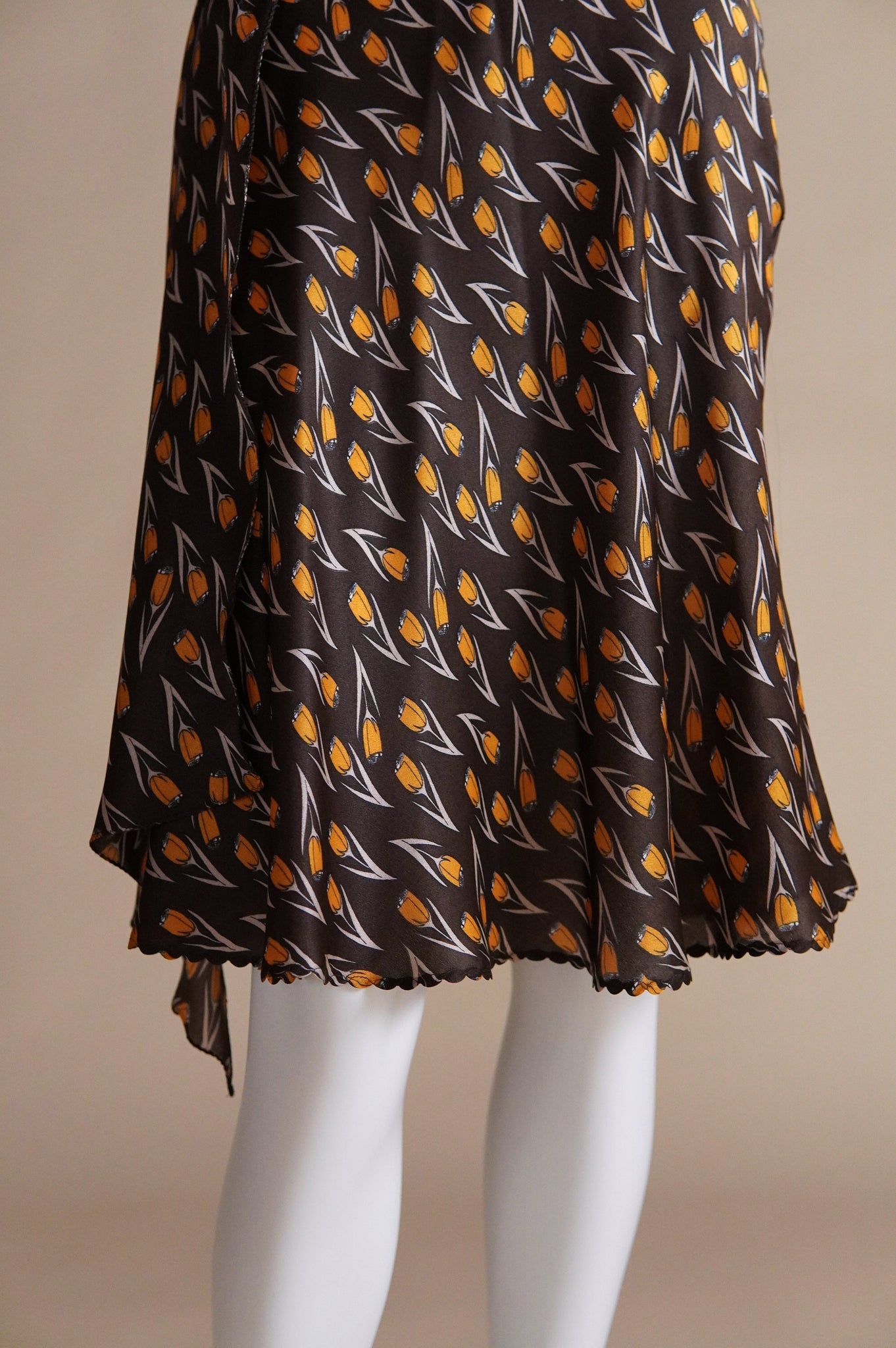 F/W 2000 Miu Miu campaign silk bias cut dress and straw hat with red stitching - XS