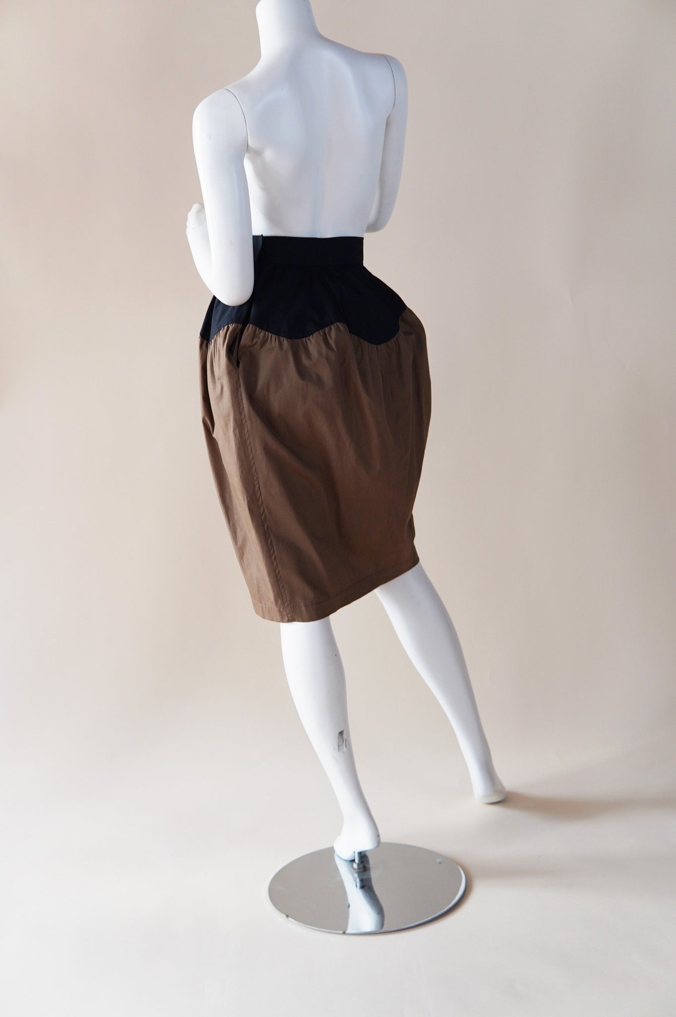 Spring Summer 1980 Yves Saint Laurent Rive Gauche balloon two-tone skirt with scalloped edge back