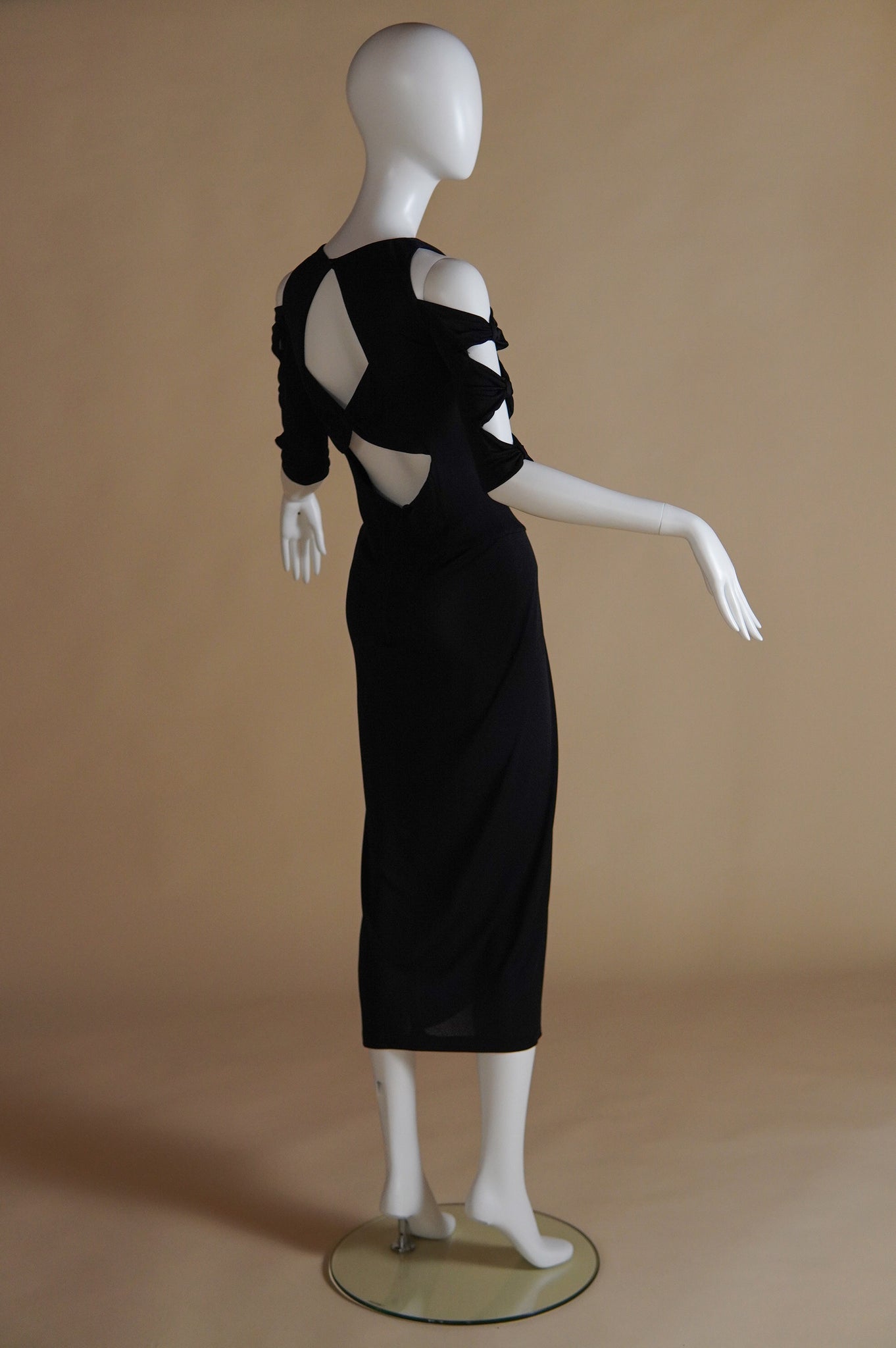 1980s Vicky Tiel Couture black dress with cut-out sleeves and open back - XS/S