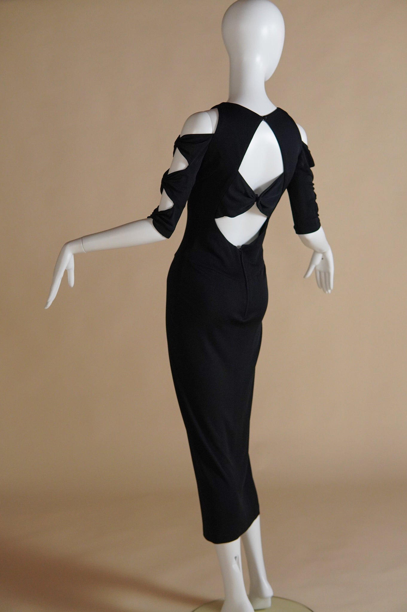 1980s Vicky Tiel Couture black dress with cut-out sleeves and open back - XS/S