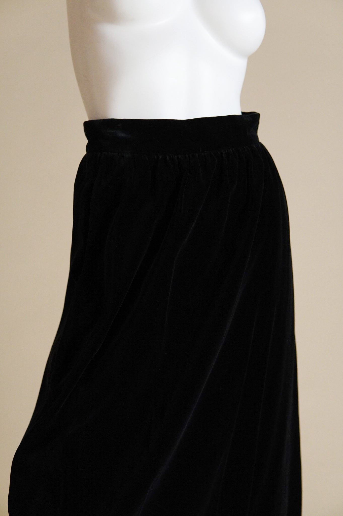 F/W 1976 Yves Saint Laurent Rive Gauche Russian Collection velvet skirt with gold trim - S