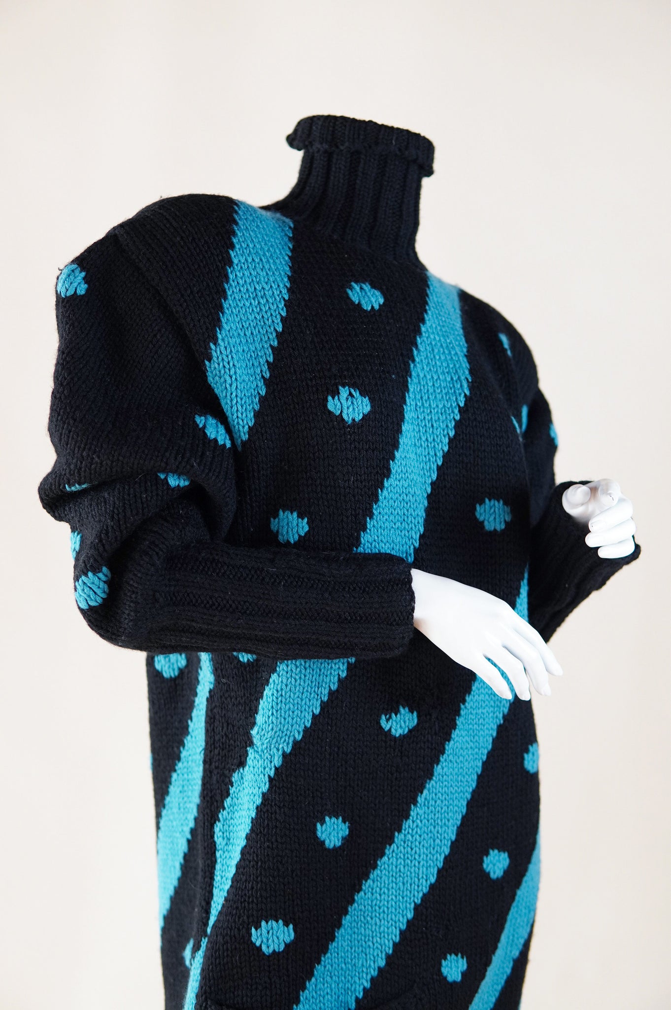 bold 1980s Karl Lagerfeld sweater dress - O/S