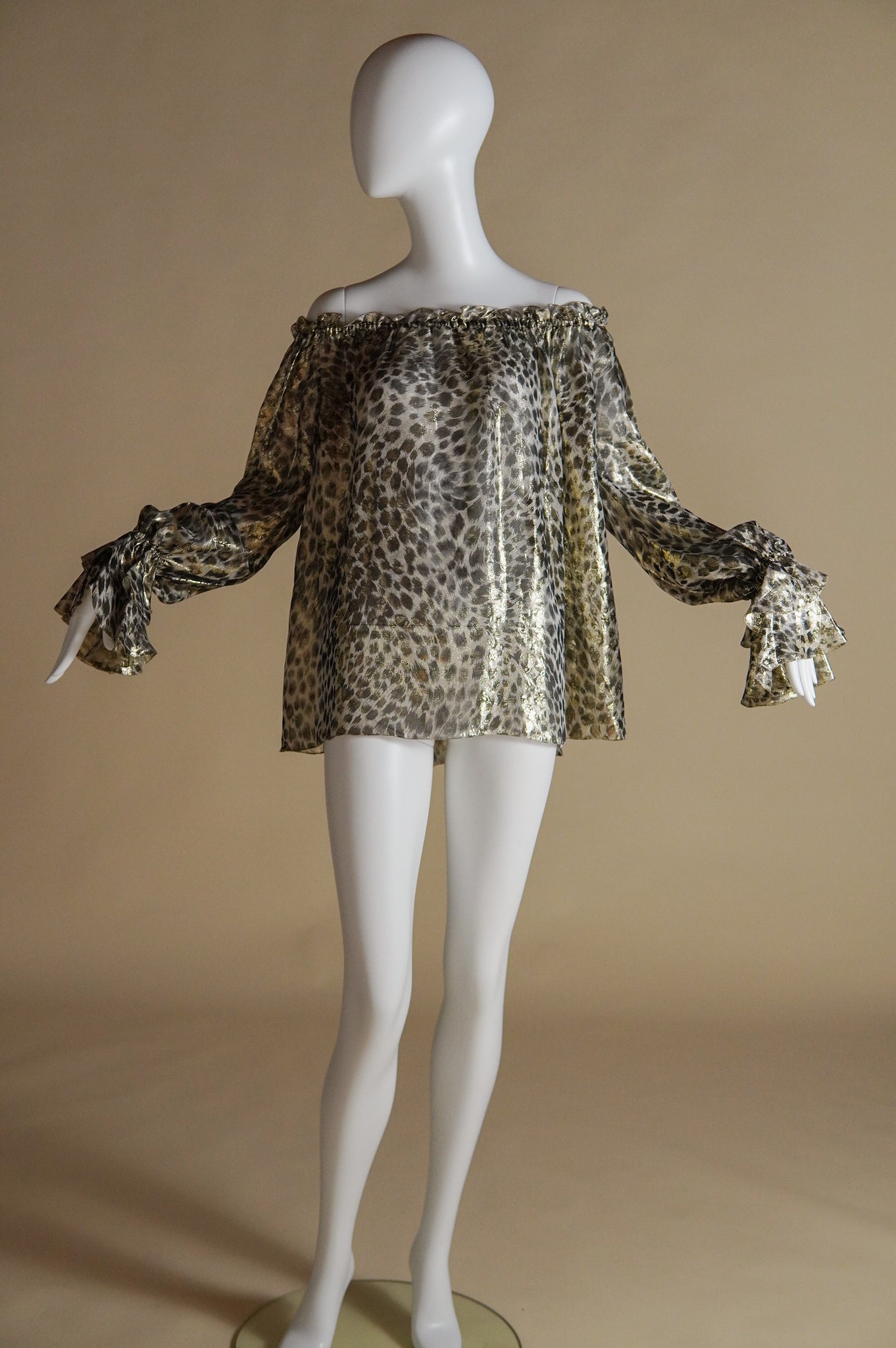 Emanuel Ungaro by Giambattista Valli silk leopard print gold off the shoulder peasant blouse - O/S
