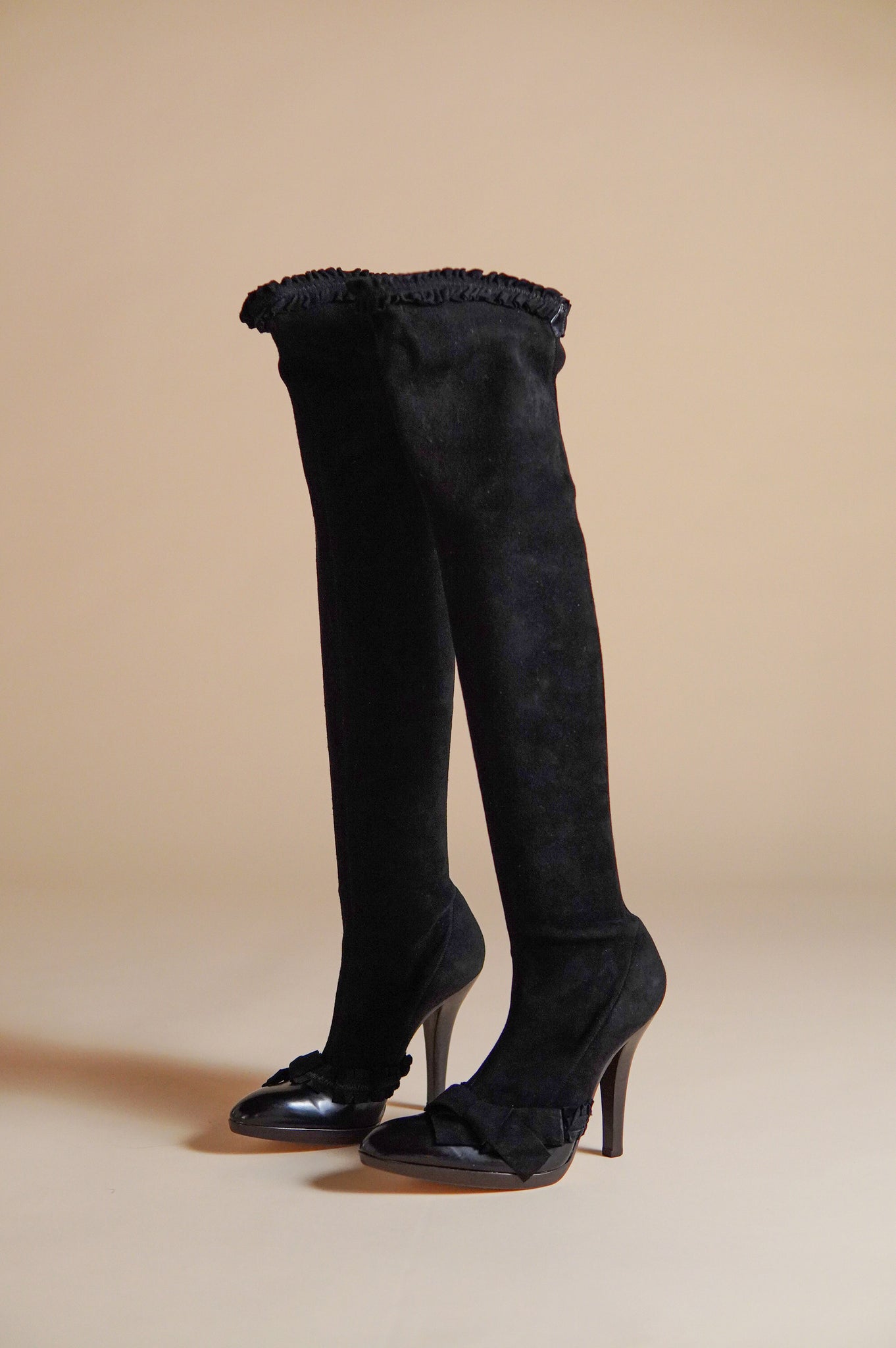 F/W 2002 Yves Saint Laurent by Tom Ford campaign and runway suede over the knee boots - 37.5