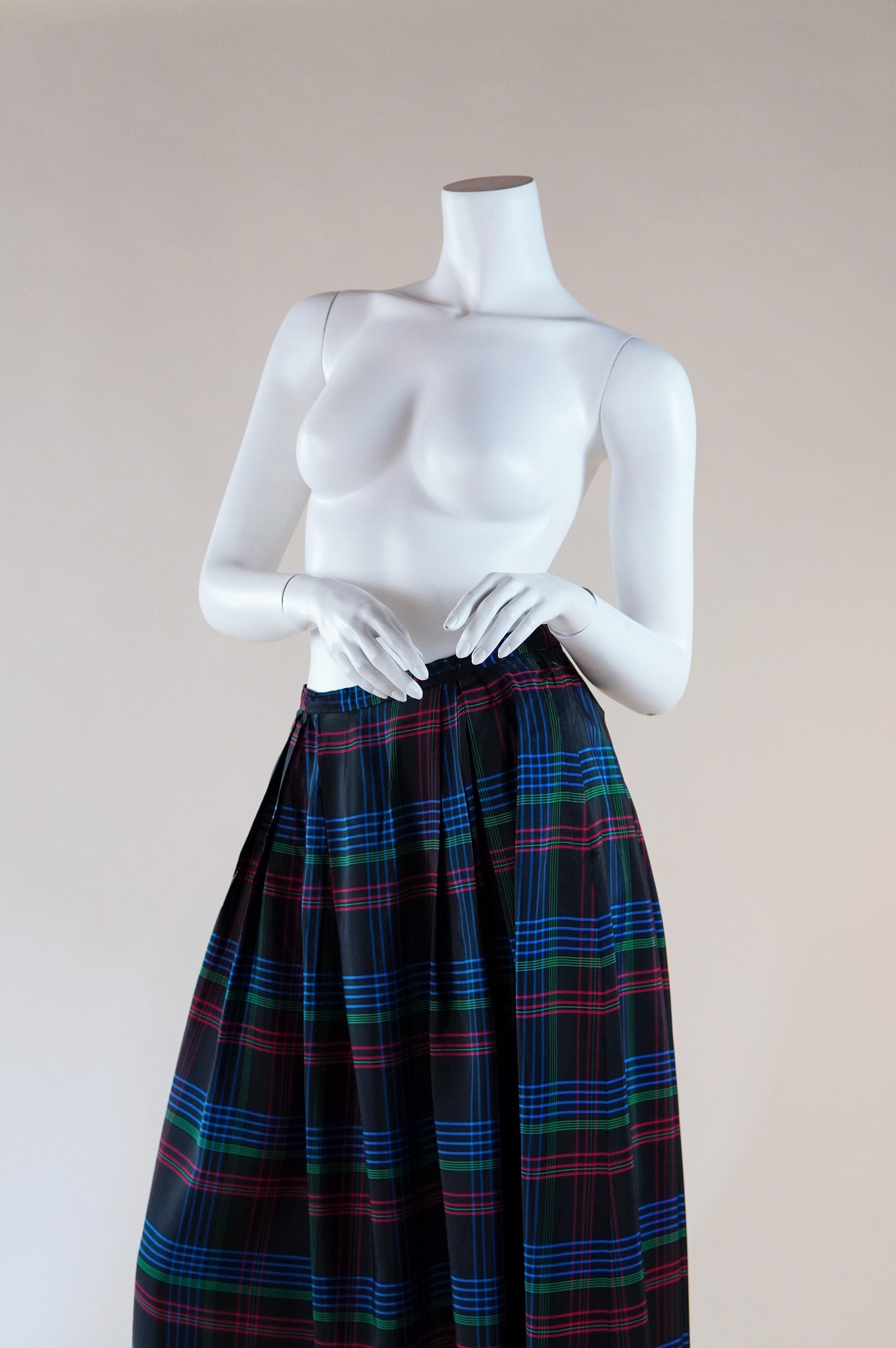 RESERVED 1980s Holt Renfrew plaid taffeta skirt - M