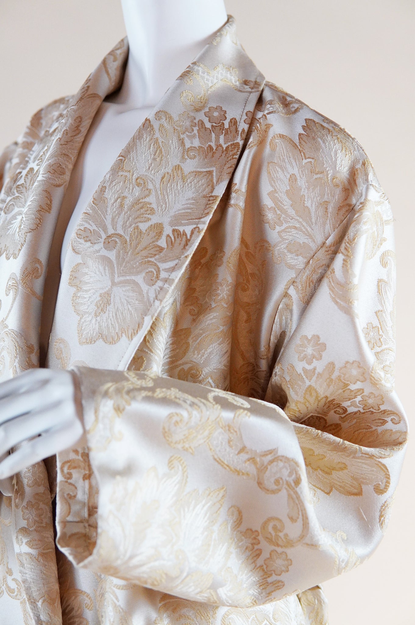 silk brocade coat - M/L