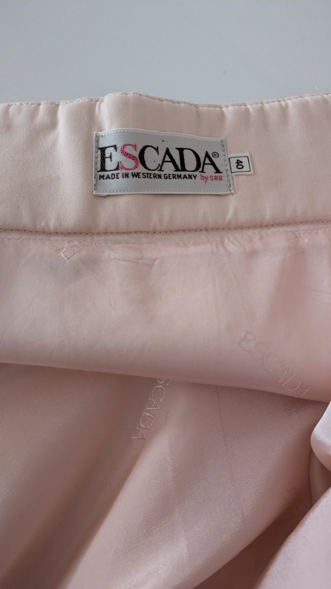 1980s Escada peach pink skirt with cargo pocket and snap closure - M