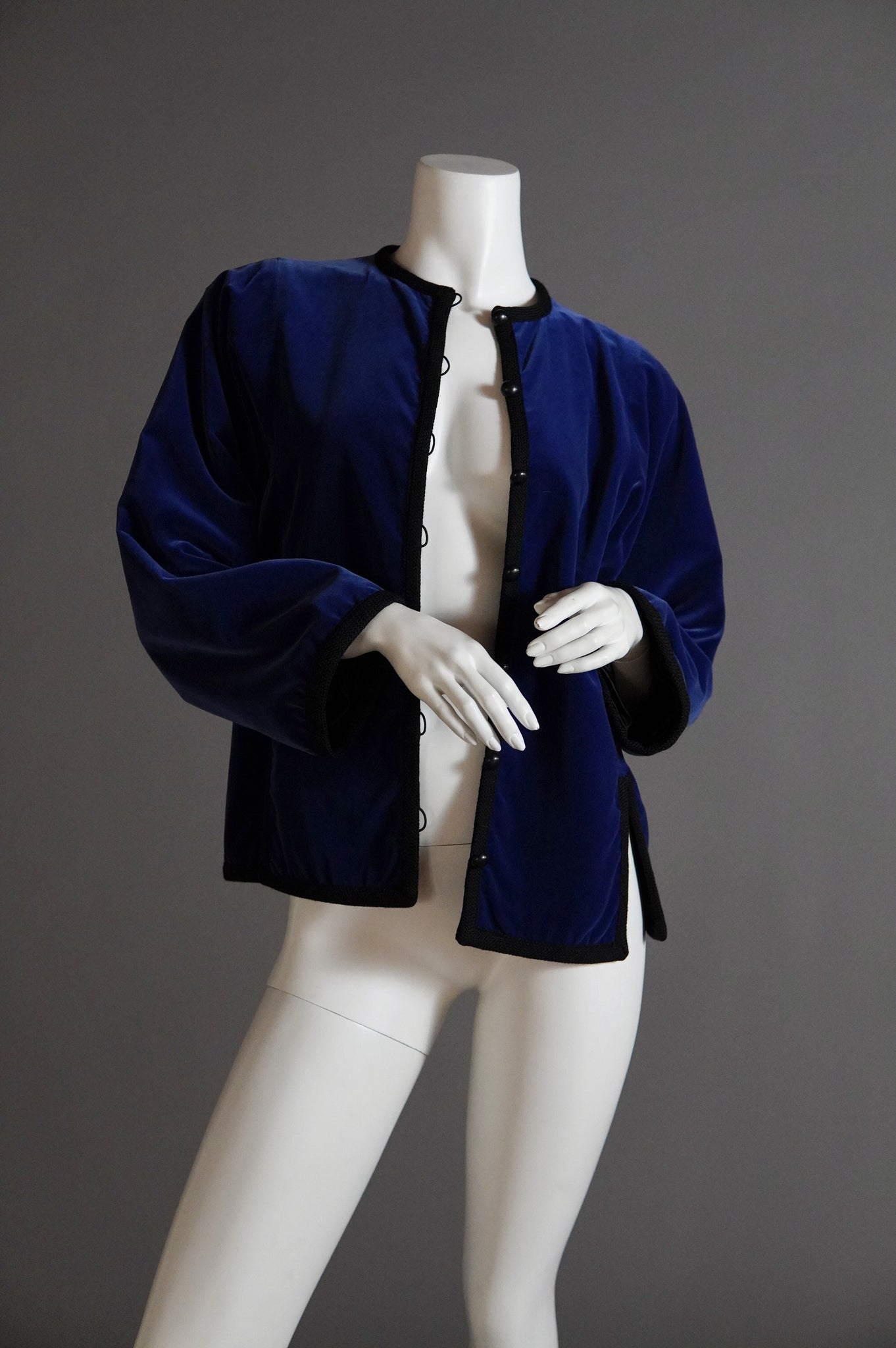 F/W 1976 Yves Saint Laurent Rive Gauche Russian collection blue velvet jacket - S/M