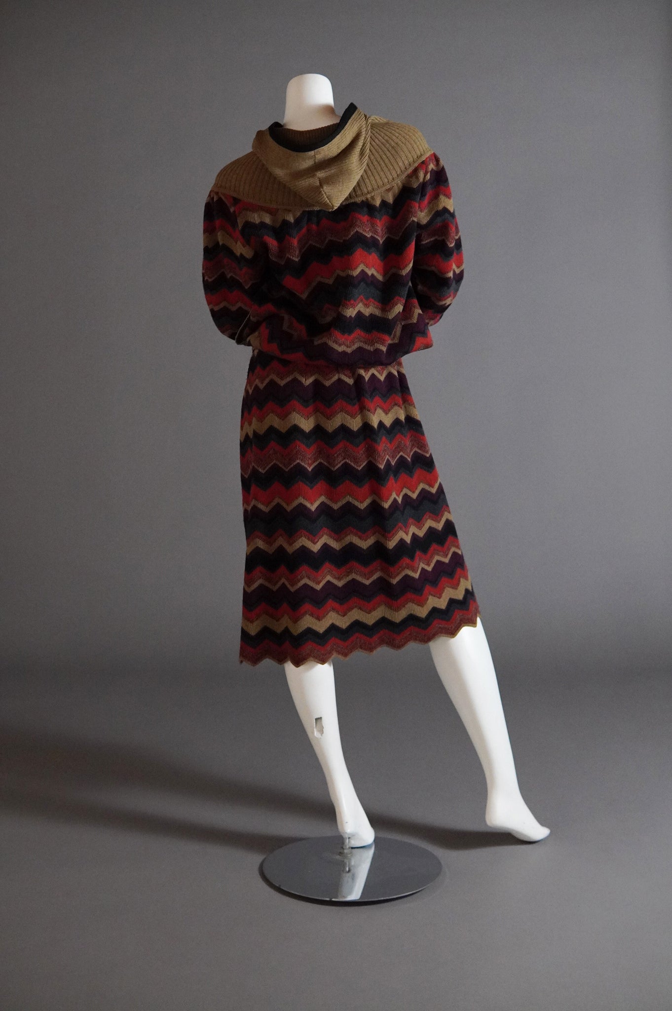 F/W 1977 Yves Saint Laurent Rive Gauche Chinoiserie collection sweater skirt set - M