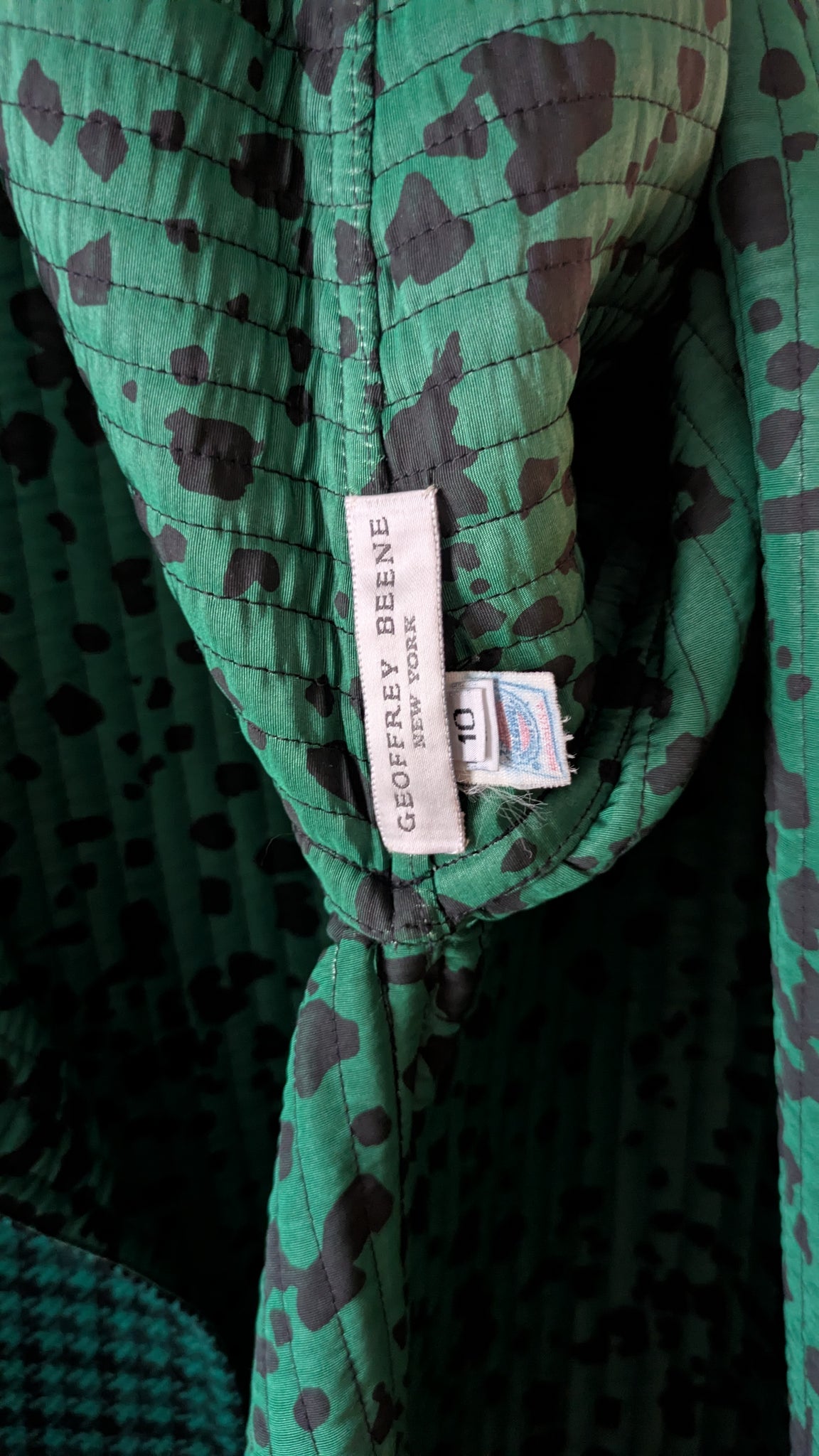 F/W 1993 Geoffrey Beene museum held green and black houndstooth coat with dalmatian lining - O/S