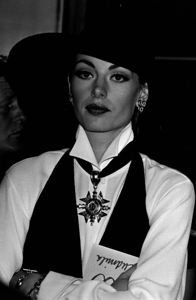 F/W 1992 Donna Karan by Robert Lee Morris runway choker with large gripoix cross medallion and silk band - O/S