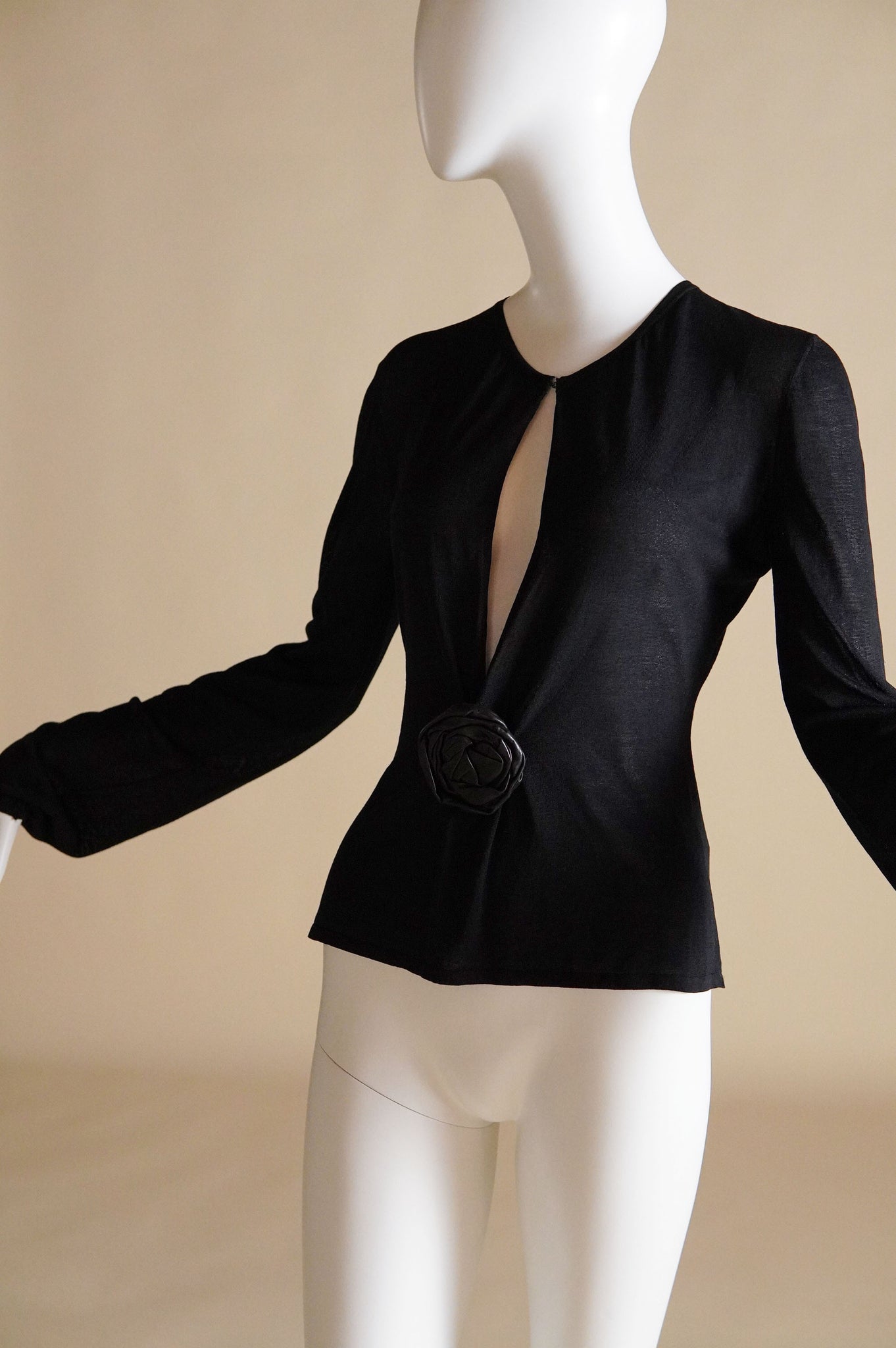 F/W 1999 Gucci by Tom Ford runway sheer silk knit top with exaggerated keyhole and leather rose - S/M