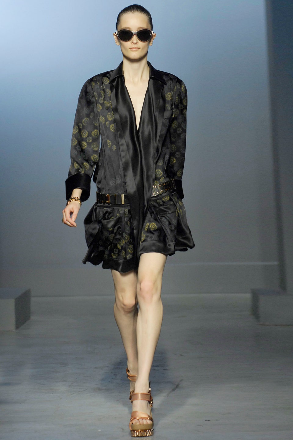 S/S 2007 Balenciaga by Nicolas Ghesquière runway drop-waist shirtdress - XS