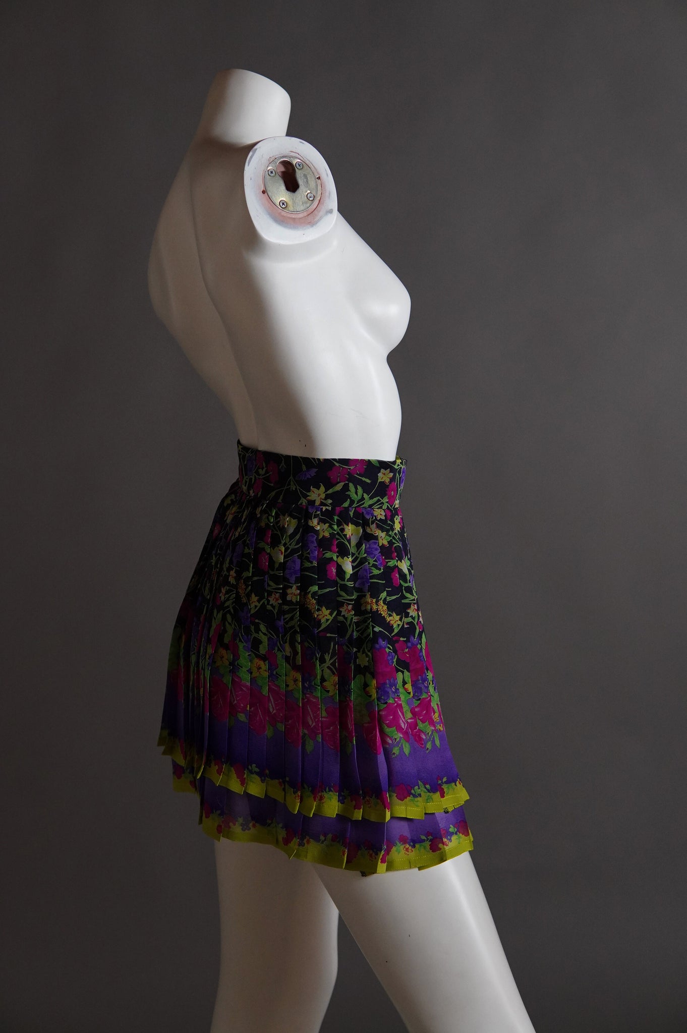 early 1990s Gianni Versace silk chiffon floral pleated tennis mini skirt - XXS/XS