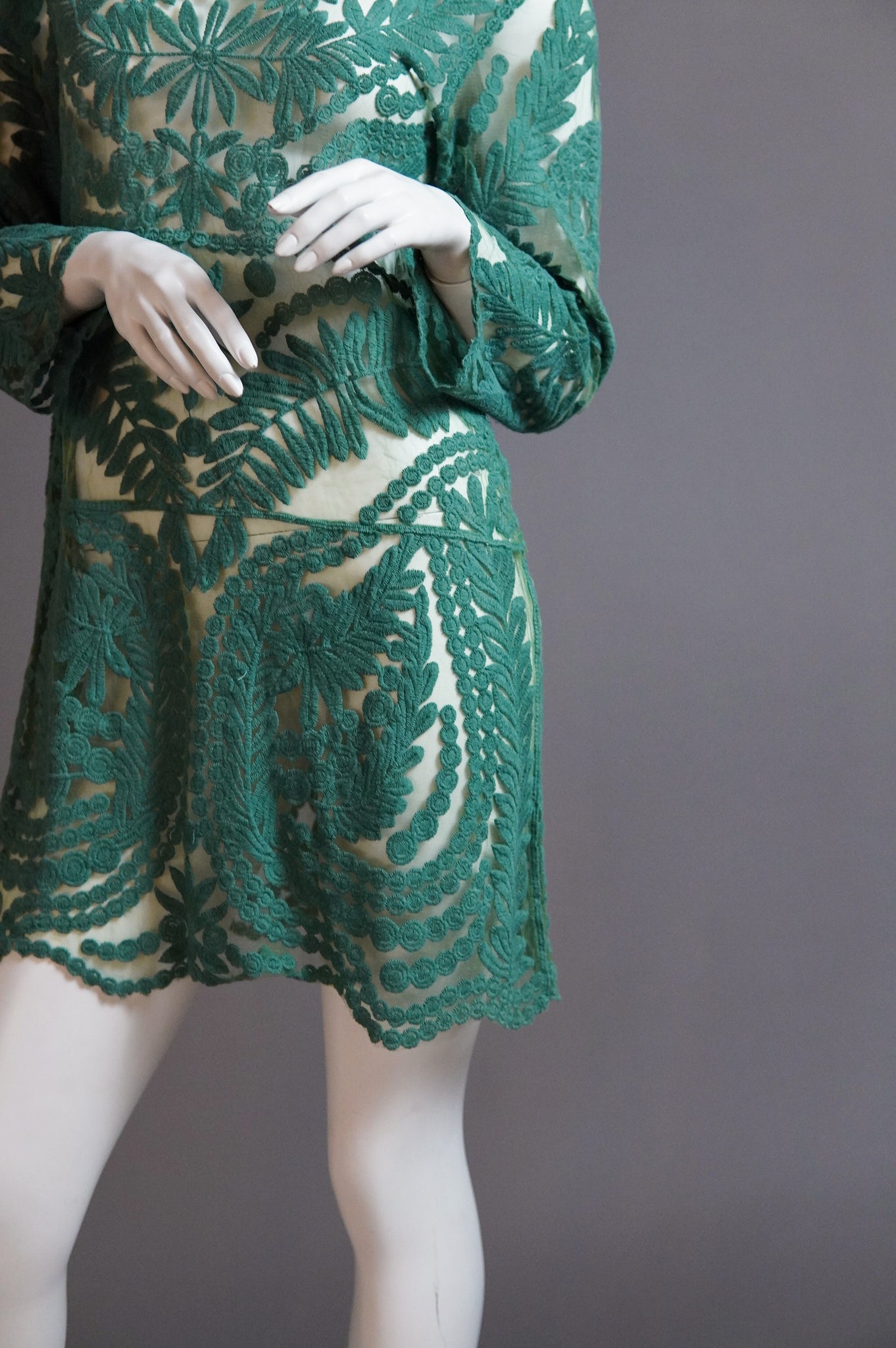 1970s shift dress with hand-embroidered design on mesh - XS/S/M