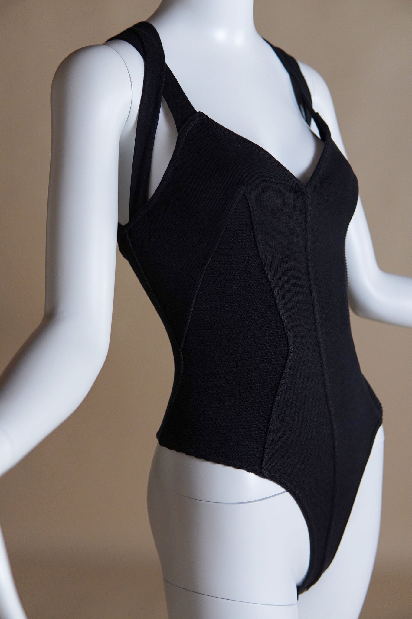 S/S 1990 Alaïa black runway bodysuit with ribbed panels - XS