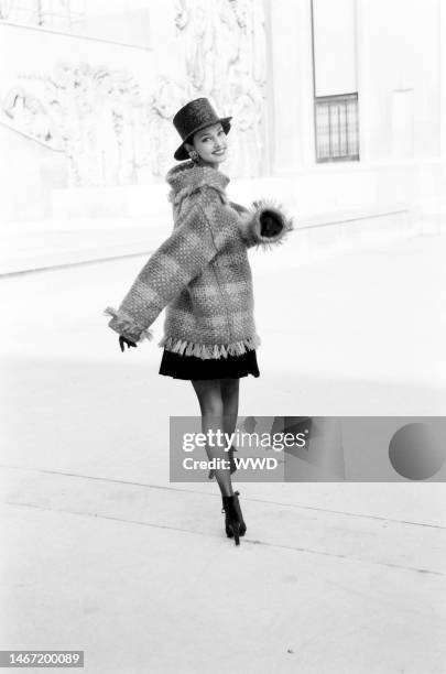 F/W 1993 Yves Saint Laurent Rive Gauche runway oversized knit with funnel collar and fringe - O/S