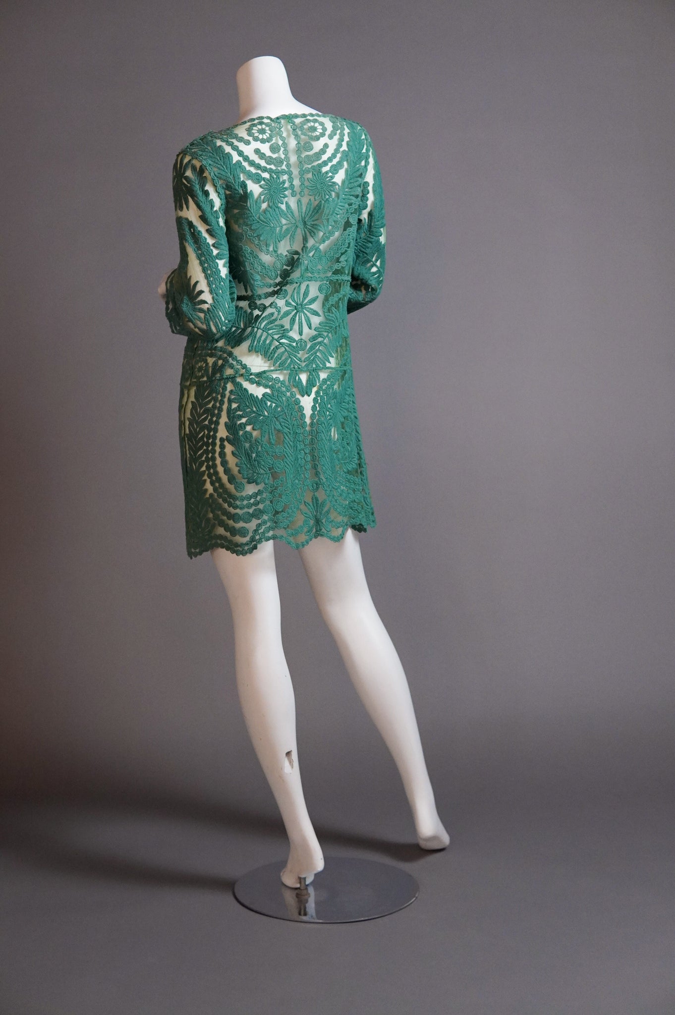 1970s shift dress with hand-embroidered design on mesh - XS/S/M