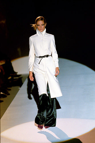 F/W 1999 Gucci by Tom Ford runway and ad campaign black velvet trousers - XS