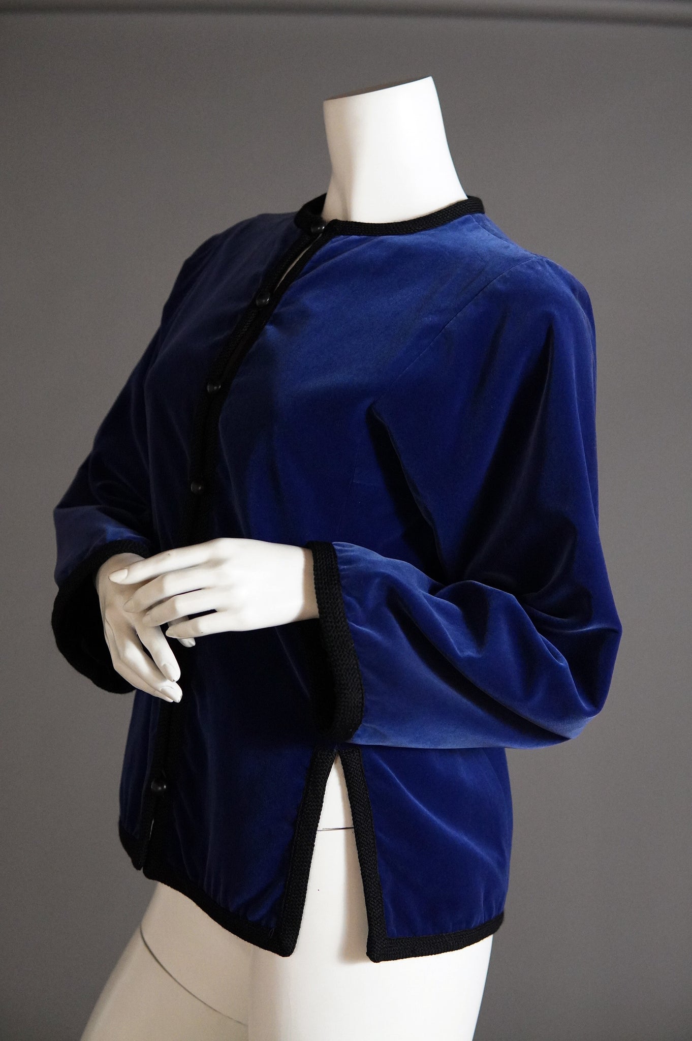 F/W 1976 Yves Saint Laurent Rive Gauche Russian collection blue velvet jacket - S/M