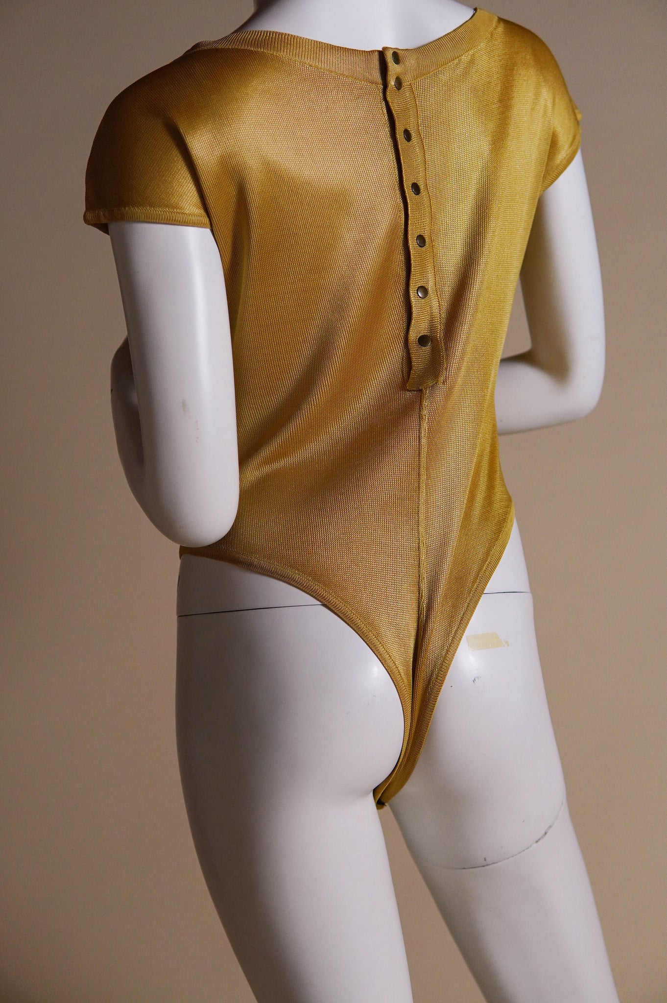 S/S 1986 Alaïa runway yellow bodysuit with snap closure and cap sleeve - XS