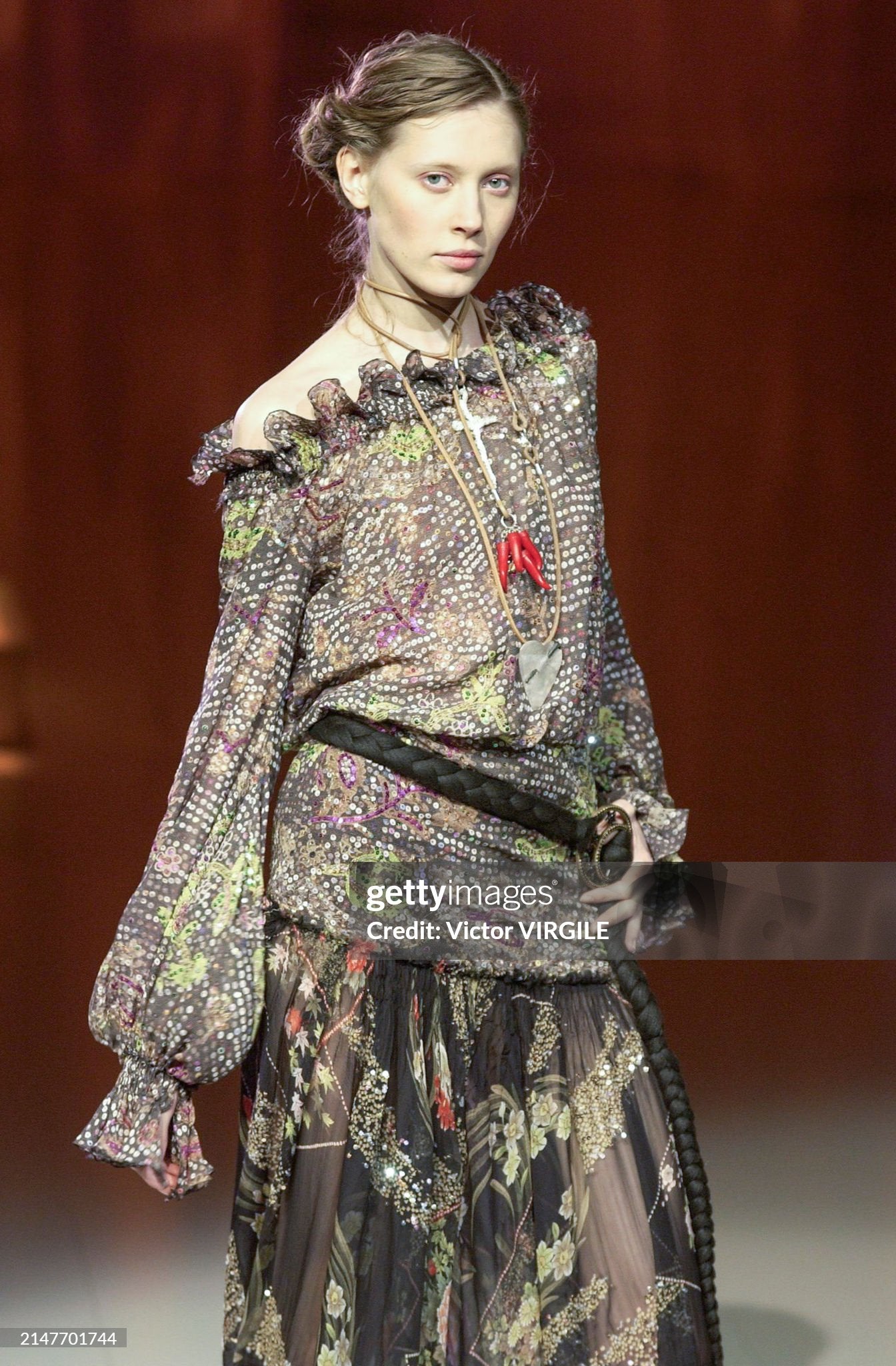 Emanuel Ungaro by Giambattista Valli silk leopard print gold off the shoulder peasant blouse - O/S
